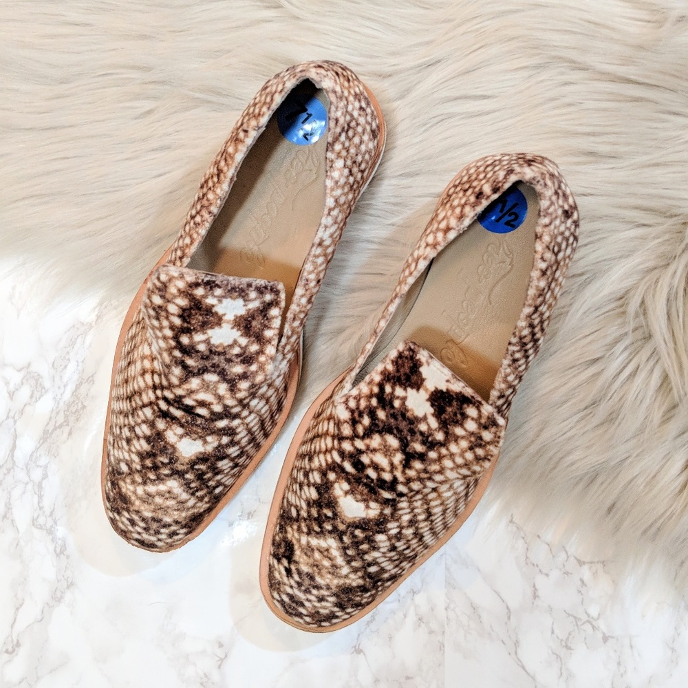 FREE PEOPLE Snake Eyes Loafer Print Slip On_3